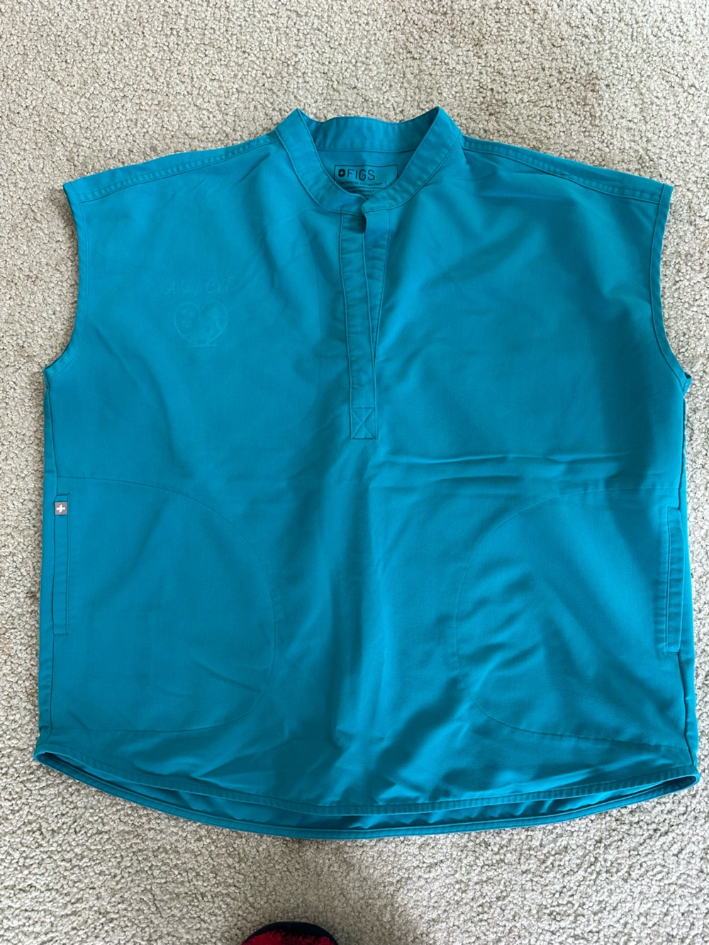 FIGS TEAL Rafaela Scrub Top- SIZE LARGE